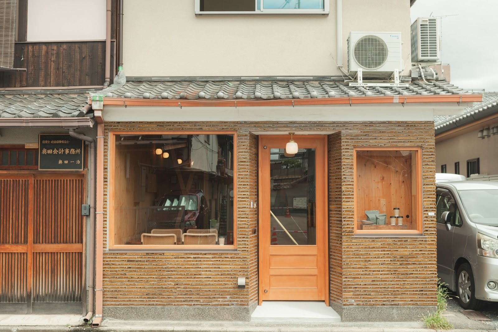 京都・今出川の隠れ家カフェ『Hive Coffee』で味わう、新感覚モーニングの魅力とは？ | COFFEE ROBOT