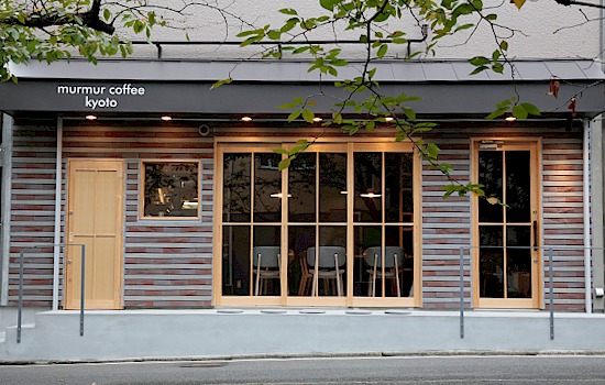 京都のリバーサイドカフェで味わう、驚きのコーヒー体験とは？ | COFFEE ROBOT